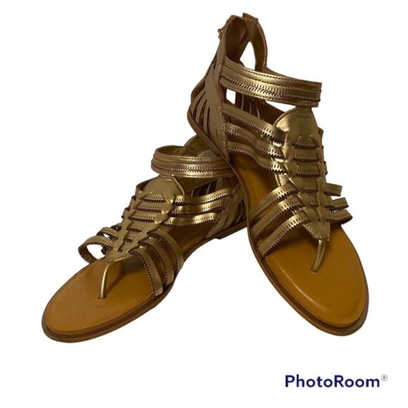 Diane Von Furstenberg Shoes - DIANE VON FURSTENBERG SHOES SANDALS THONG FLAT GLADIATOR STUDS GOLD LEATHER